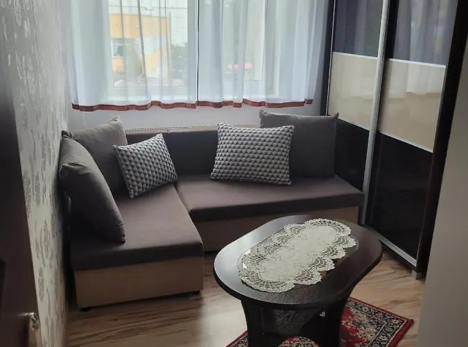 ファームステイ Goscinne Straznica ヤロスワビエツ